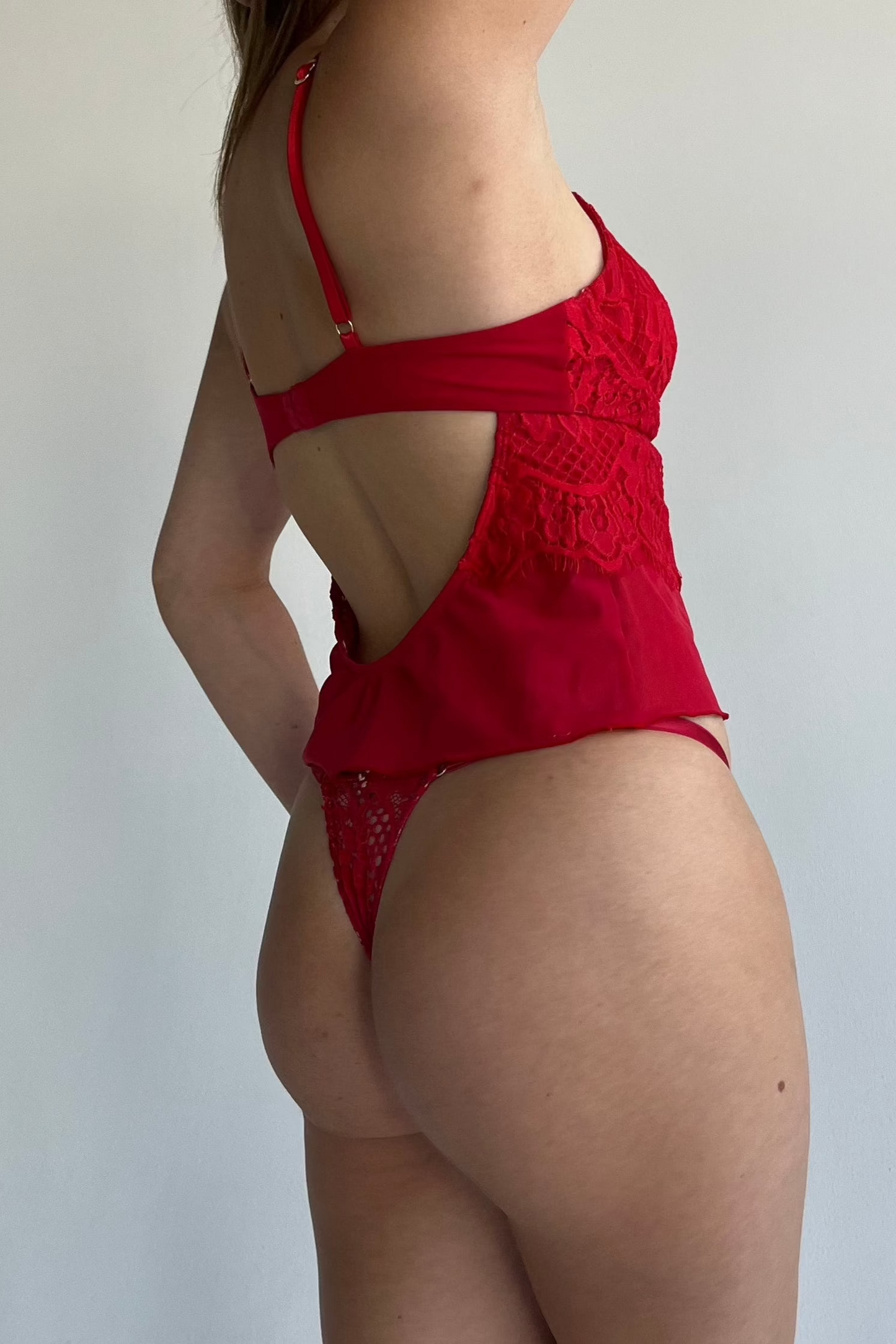 Willa Red Cami